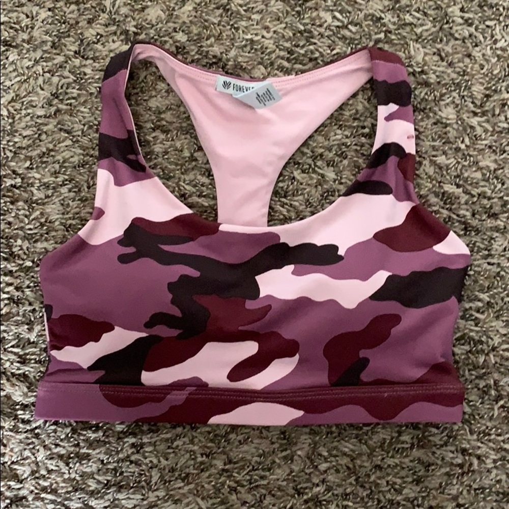 Forever 21 camo sports bra